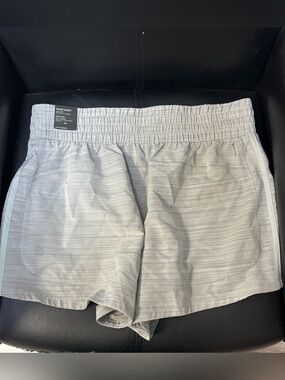 NWT Adidas Women’s Pacer Training 3-Stripes High Rise Shorts Gray XL 3” Inseam
